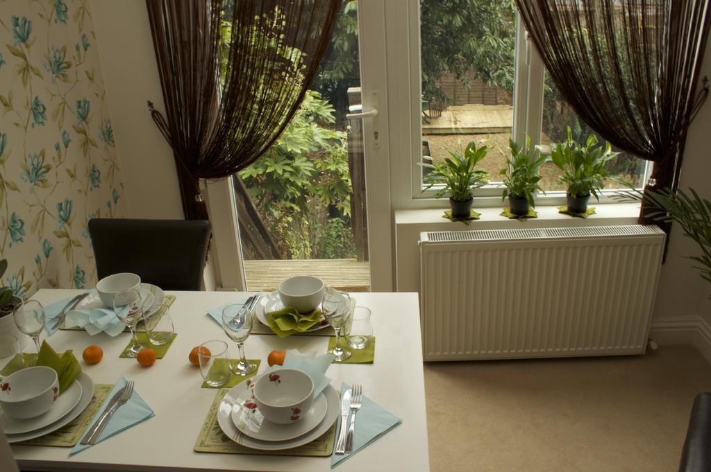 Hammersmith Apartment Brentford Ngoại thất bức ảnh